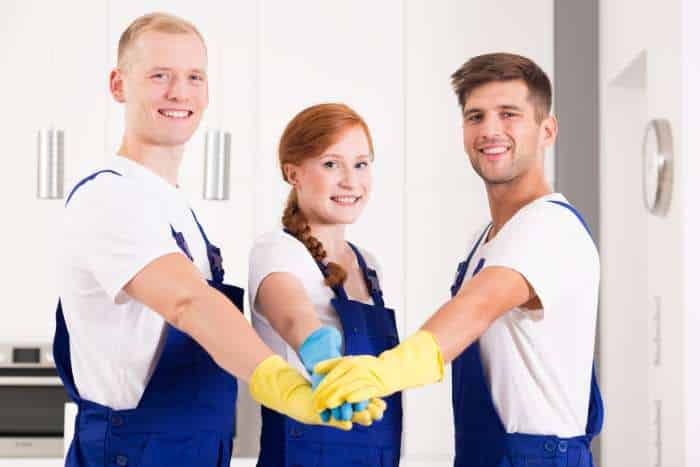 Esempio di addetti pulizie domestiche roma