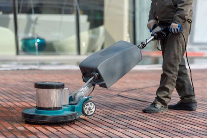 pulizia professionale pavimento in cotto